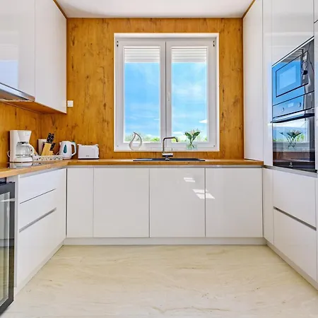 Villa Luxury Stone With Pool - *