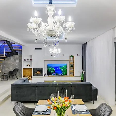 Luxury Stone With Pool - Villa Brisevo