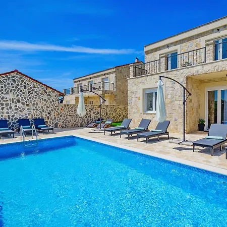 Villa Luxury Stone With Pool - Brisevo