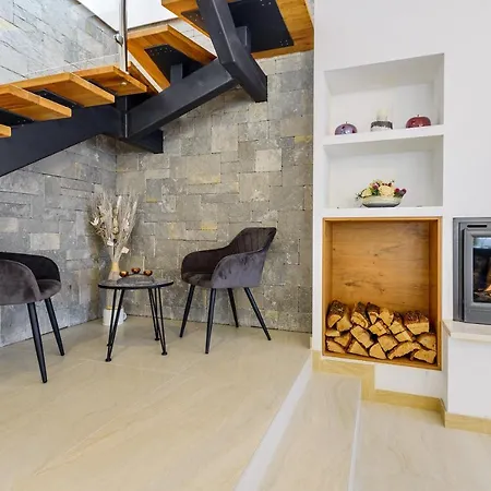 Luxury Stone With Pool - Brisevo