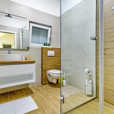 Luxury Stone With Pool - * Brisevo