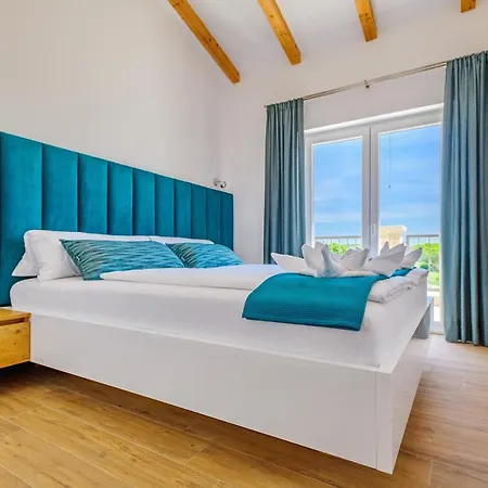 Villa Luxury Stone With Pool - Brisevo