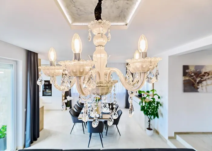 Luxury Stone With Pool - Vila *